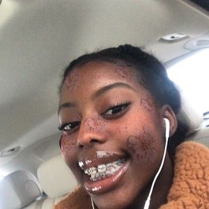 Meet your Posher, Kristeen